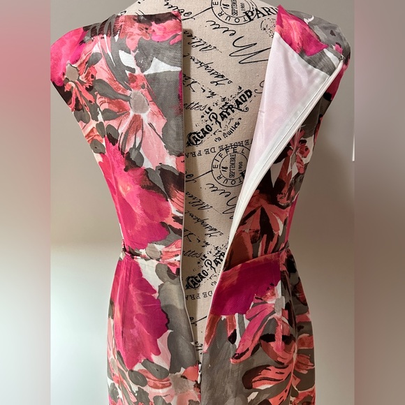 Banana Republic Mad Men Vintage-Style Dress - Picture 5 of 5